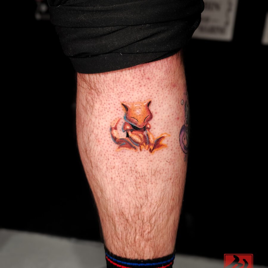 Pokémon Abra — tatouage par Kuto, tatoueur Paris / Levallois (Manga)